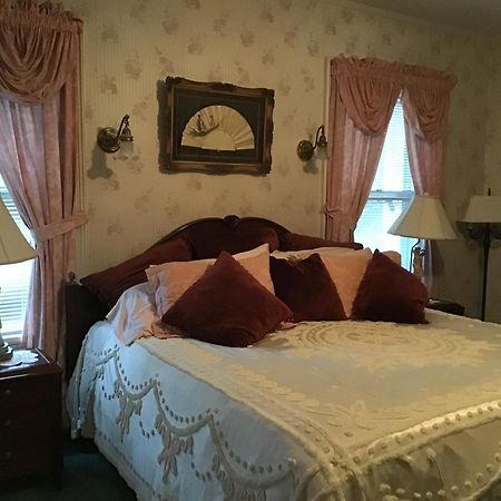 Brookview Manor Inn Canadensis Buitenkant foto