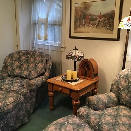 Brookview Manor Inn Canadensis Buitenkant foto