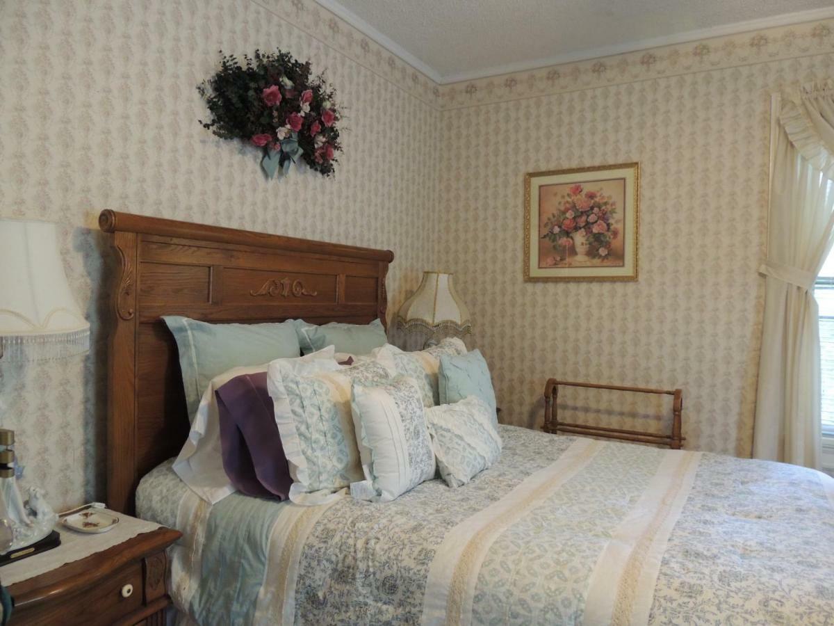 Brookview Manor Inn Canadensis Buitenkant foto